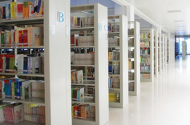 海發鋼製書架，圖（tú）書館（guǎn）書架、圖書館密集（jí）架、圖（tú）書館桌椅專業生產，品（pǐn）質保障（zhàng）。